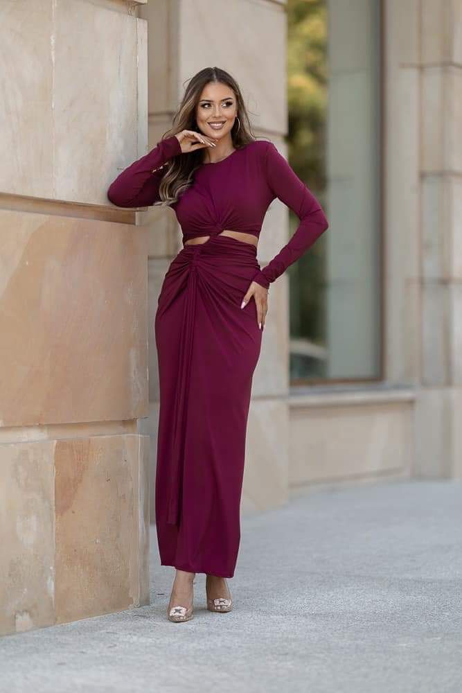 BURGUNDY MIDI DRESS WITH CUT OUT