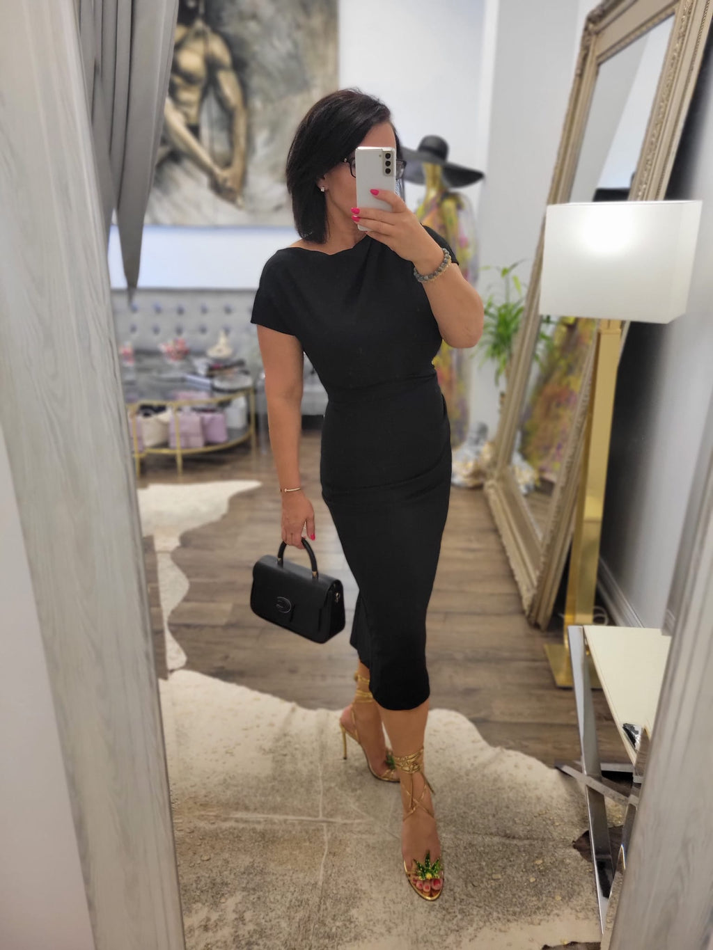 BLACK SIMPLE MIDI DRESS WITH SIDE RUSHING