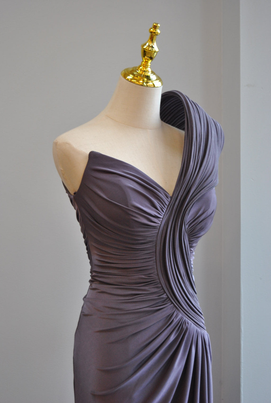 DUSTY LAVENDER LONG EVENING GOWN