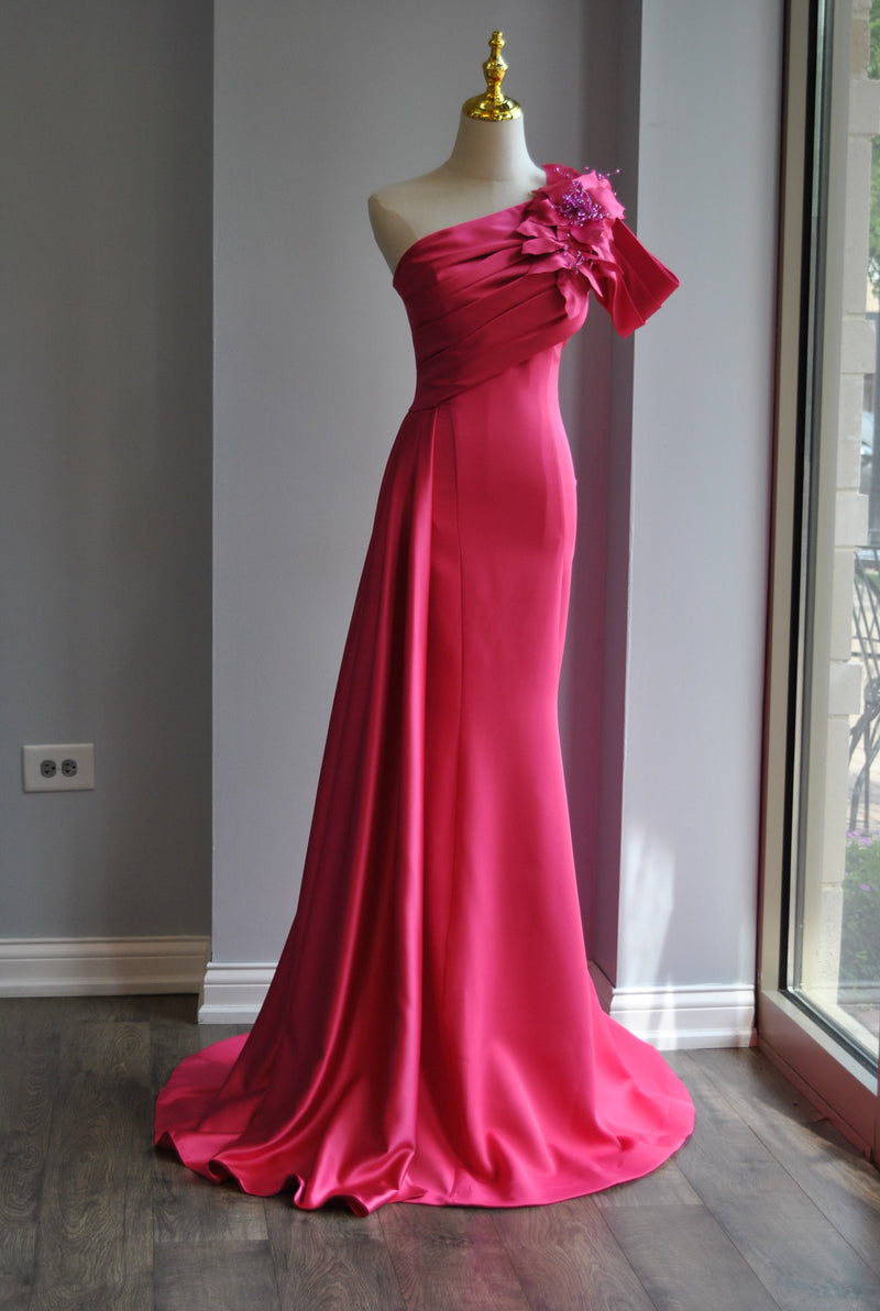 FUCHSIA LONG EVENING GOWN WITH SIDE FLOWER