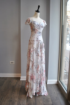 WHITE FLOWER MAXI DRESS