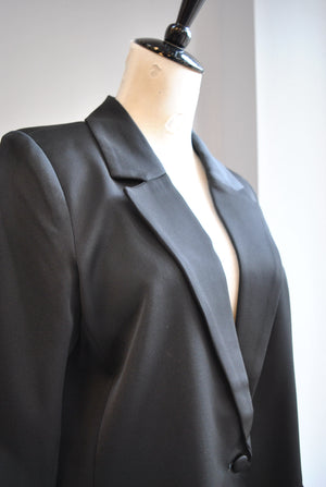 BLACK OVERSIZED BLAZER