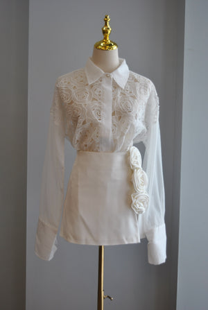 WHITE SET OF LACE BLOUSE AND MINI SKIRT