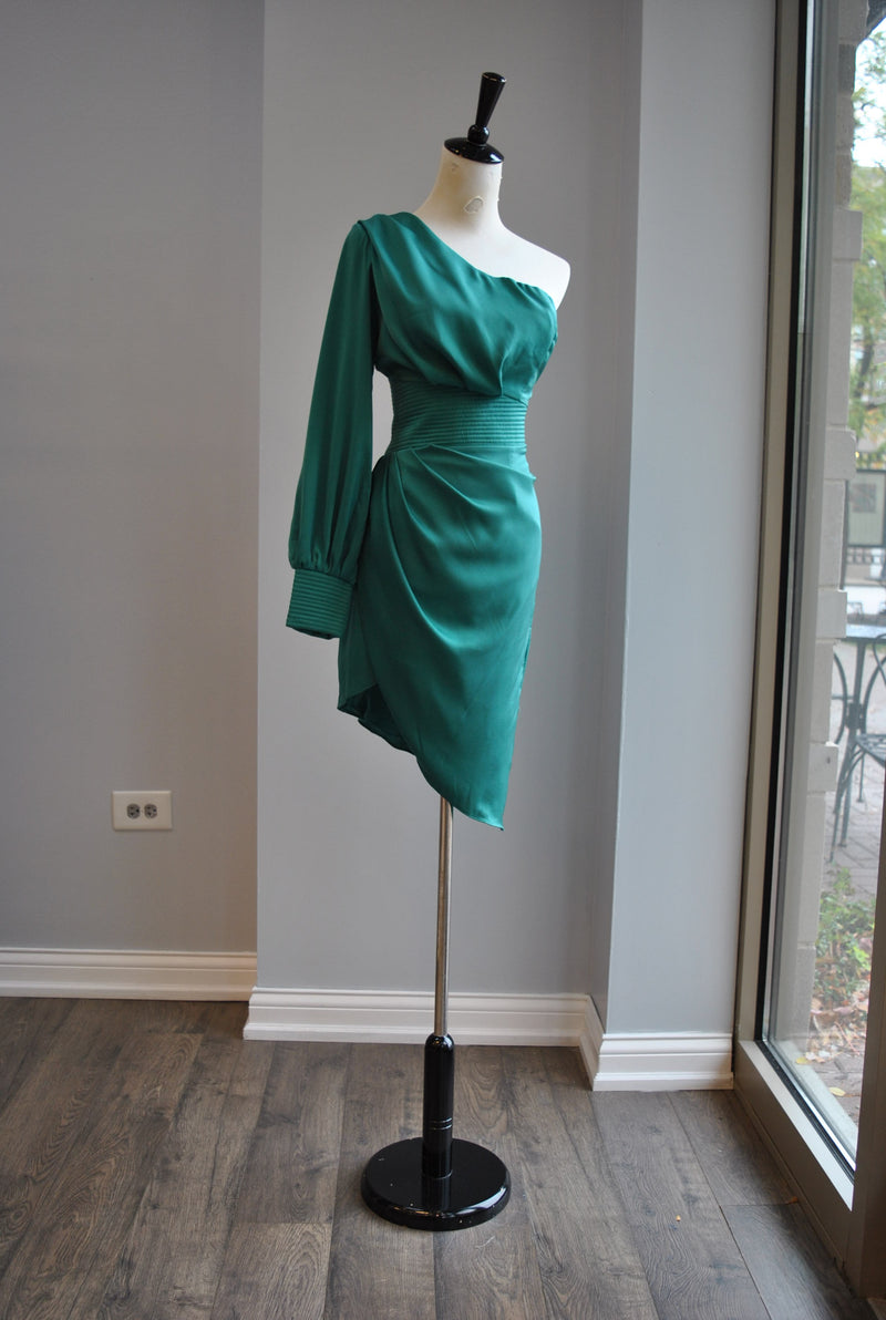 CLEARANCE - EMERALD GREEN ASYMMETRIC SILKY DRESS