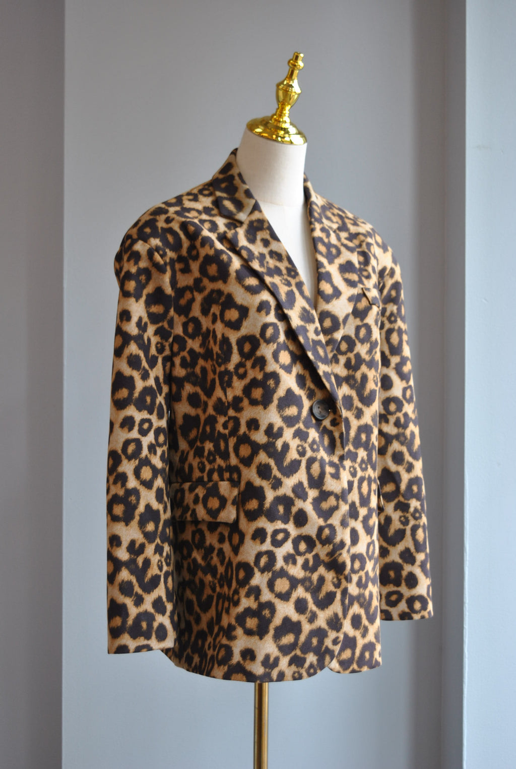 CLEARAMCE - CHEETAH PRINT OVERSIZED FALL BLAZER