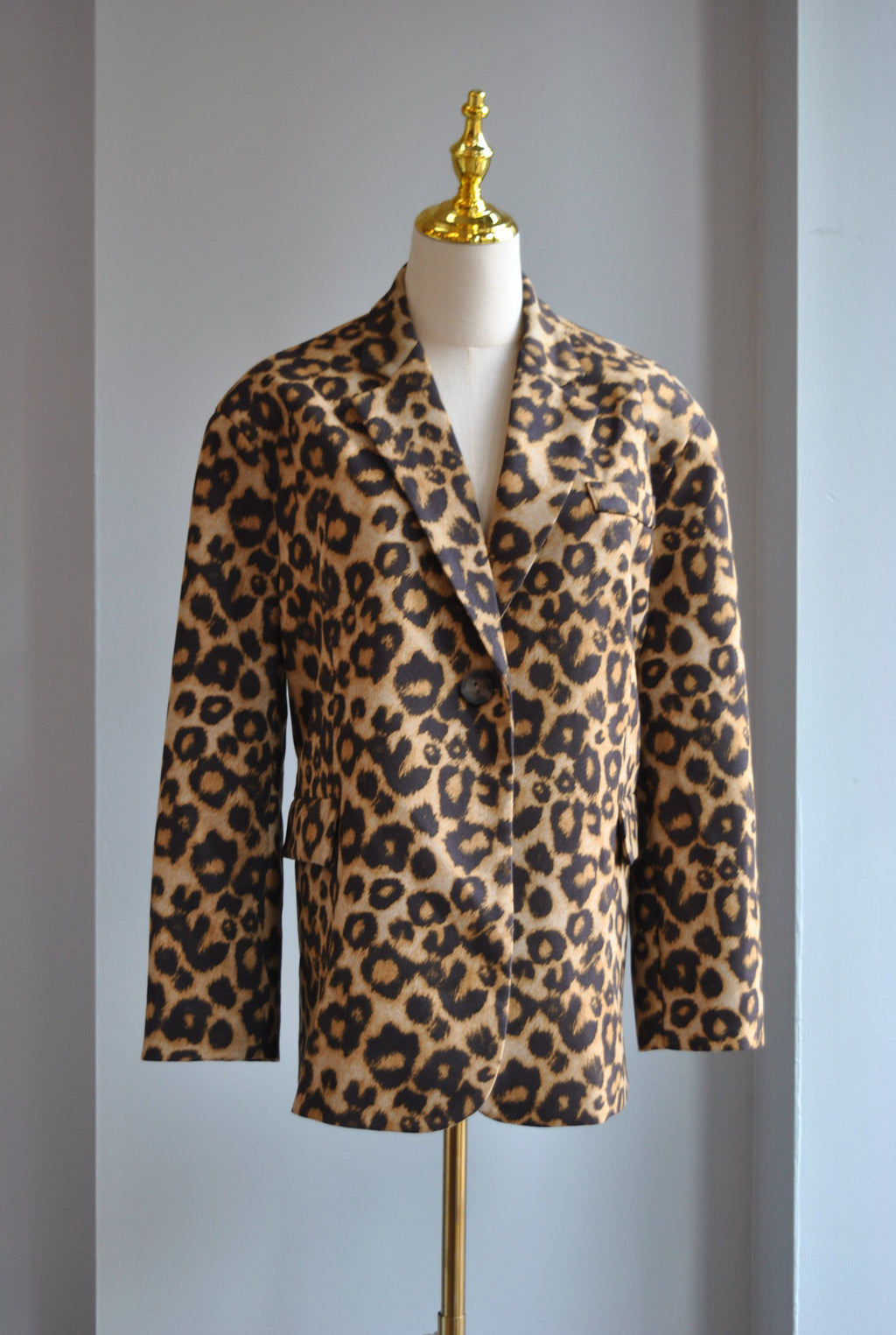 CLEARAMCE - CHEETAH PRINT OVERSIZED FALL BLAZER