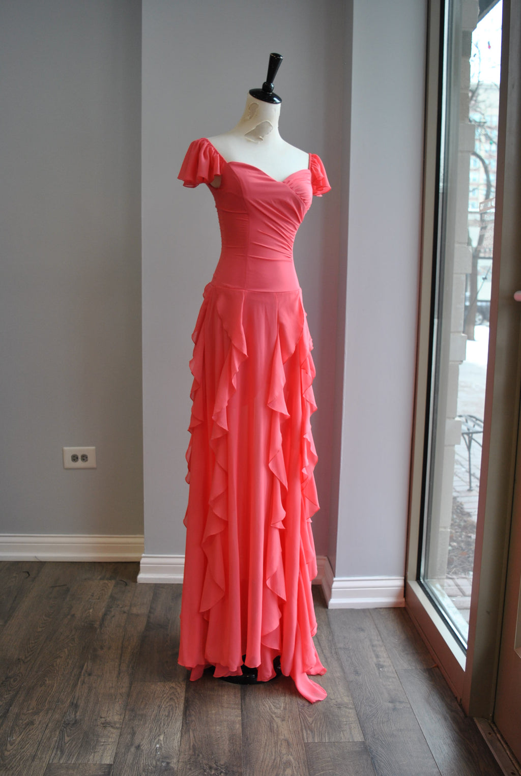 CORAL MAXI SUMMER DRESS WITH RUFFLES