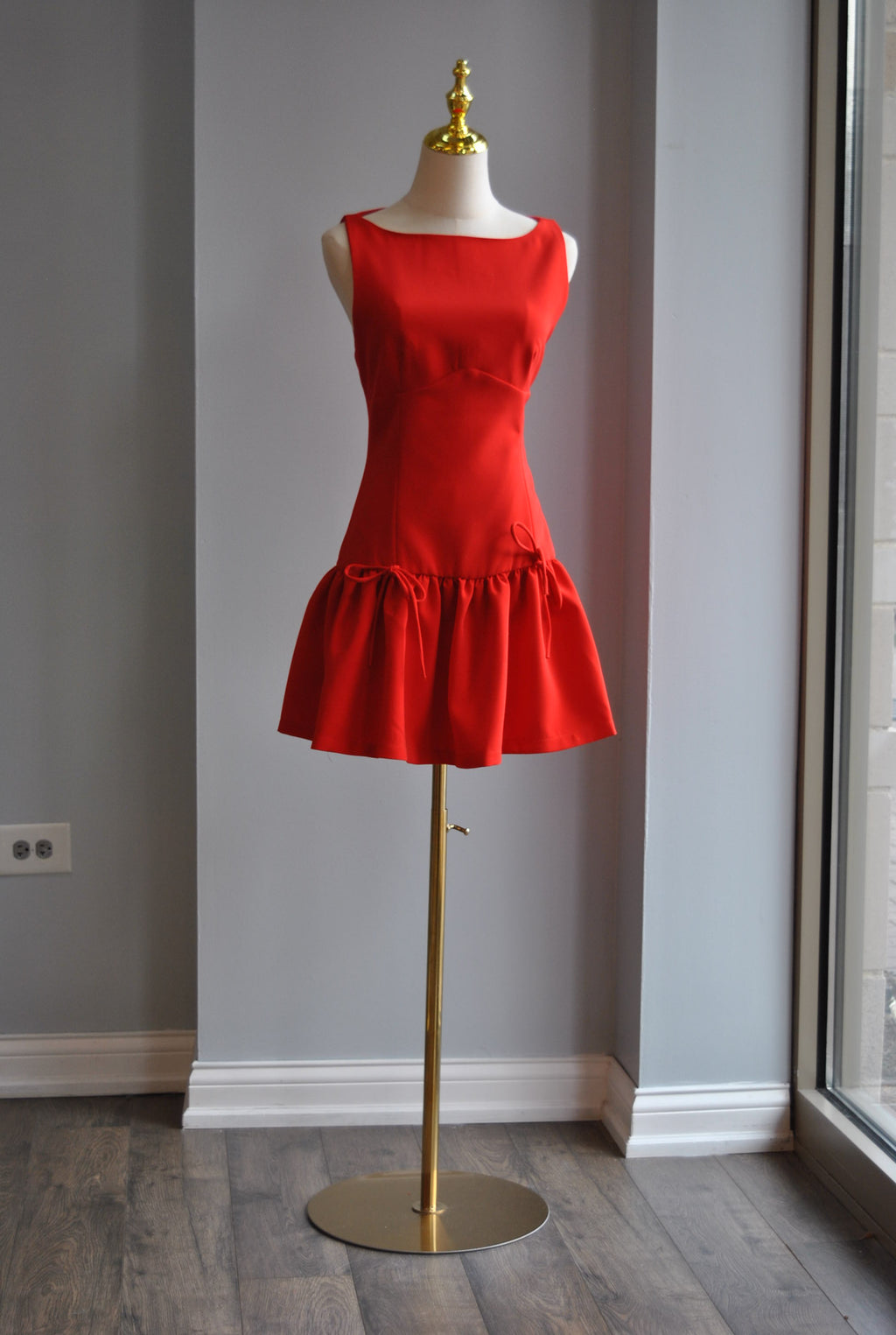 RED MINI DRESS WITH BOWS