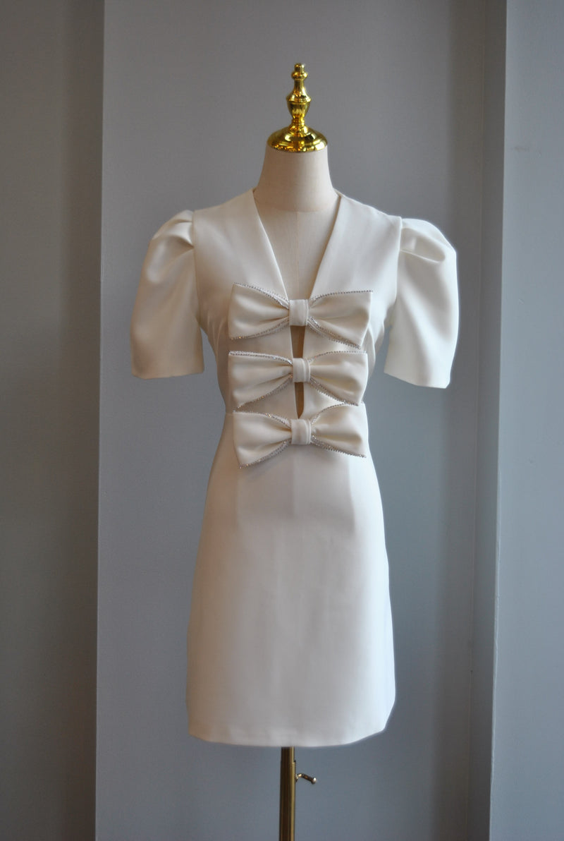 WHITE MINI PARTY DRESS WITH BOWS