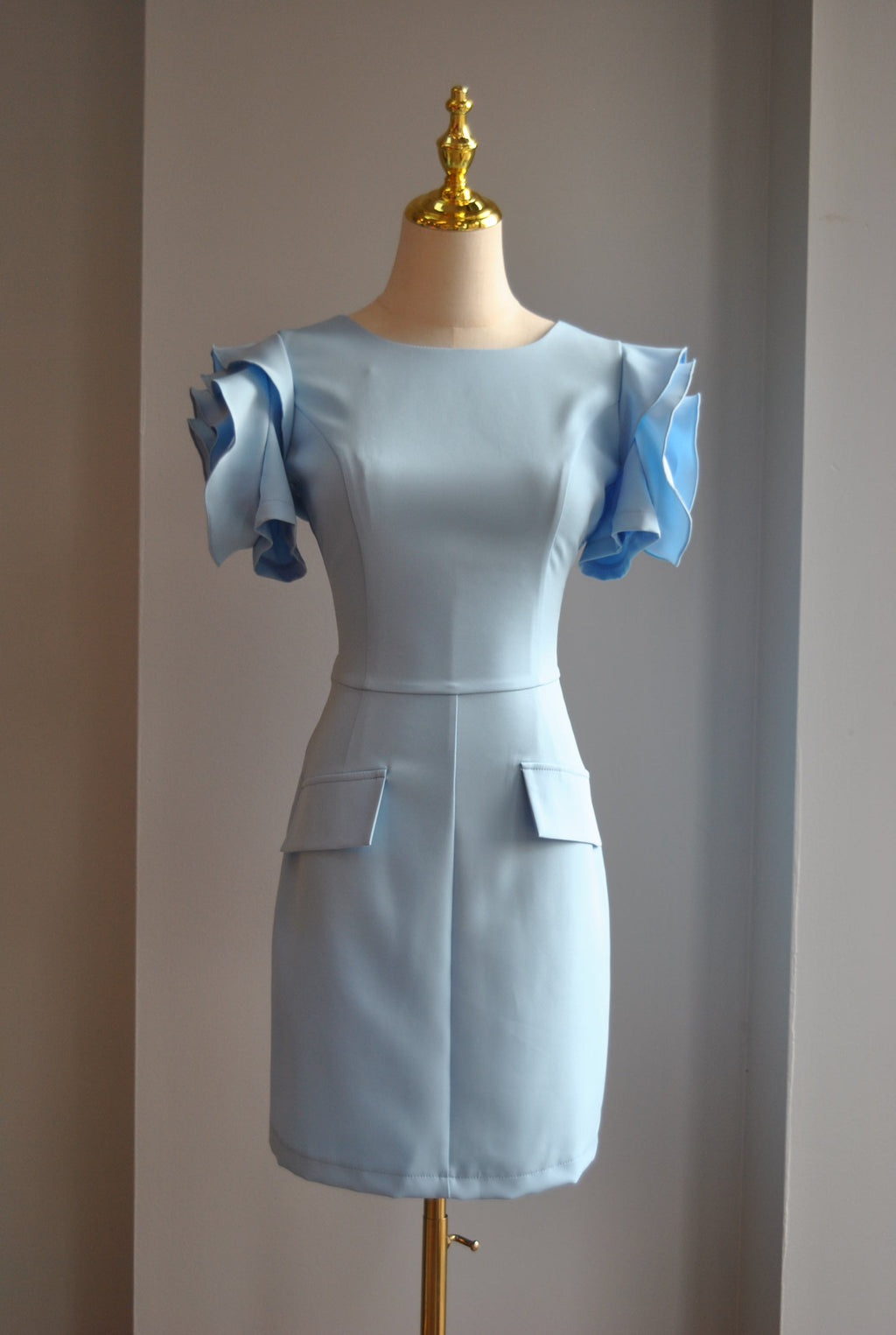 LIGHT BLUE MINI COCKTAIL DRESS WITH FLOWER SLEEVES