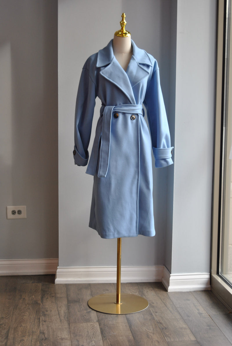 LIGHT BLUE SPRING COAT