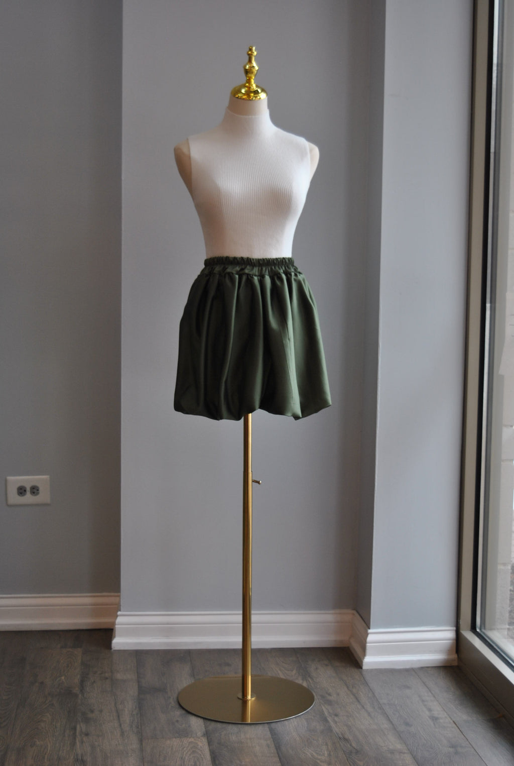 OLIVE GREEN SILKY MINI SKIRT