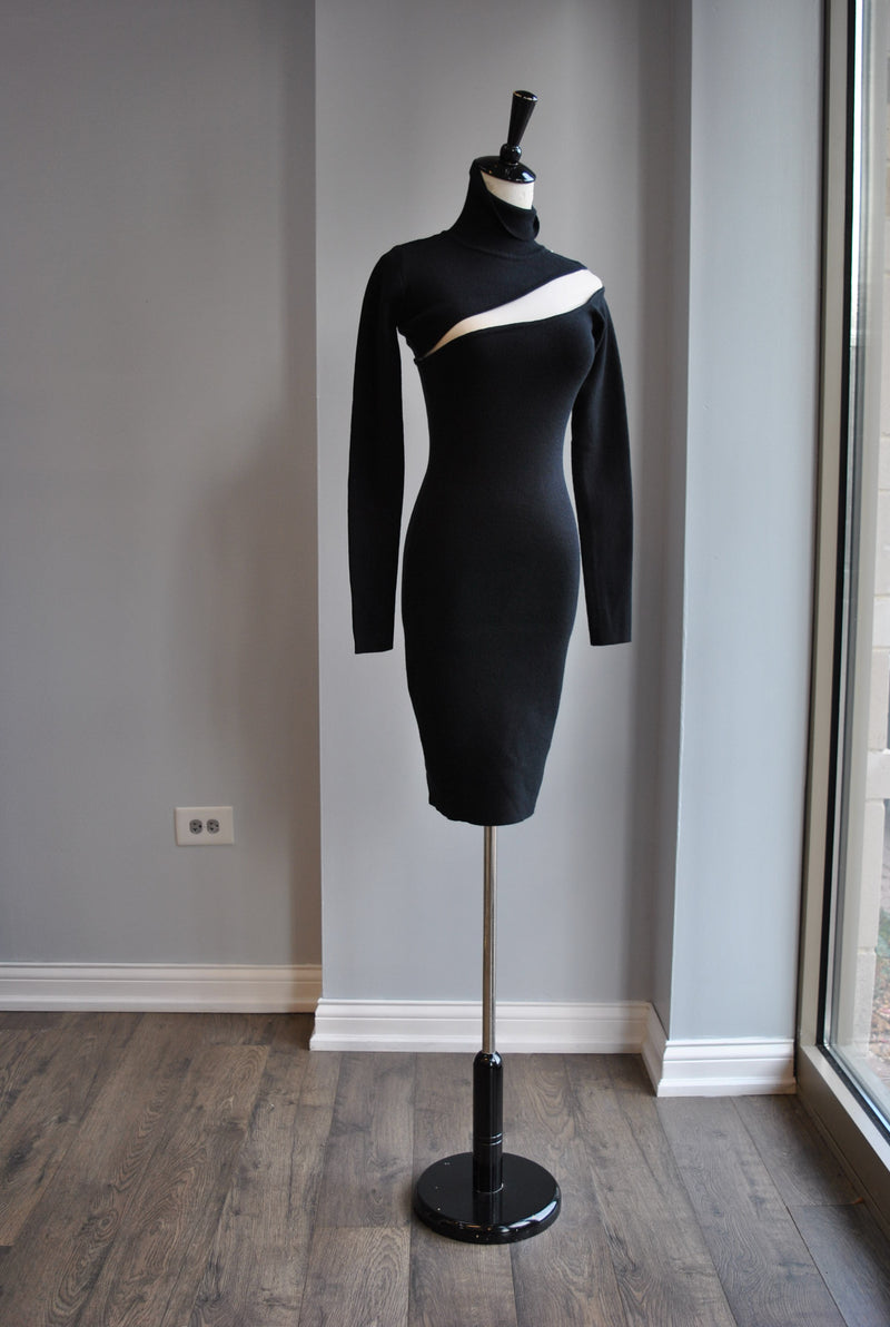 BLACK SWEATER DRESS WITH PEEK A BOO