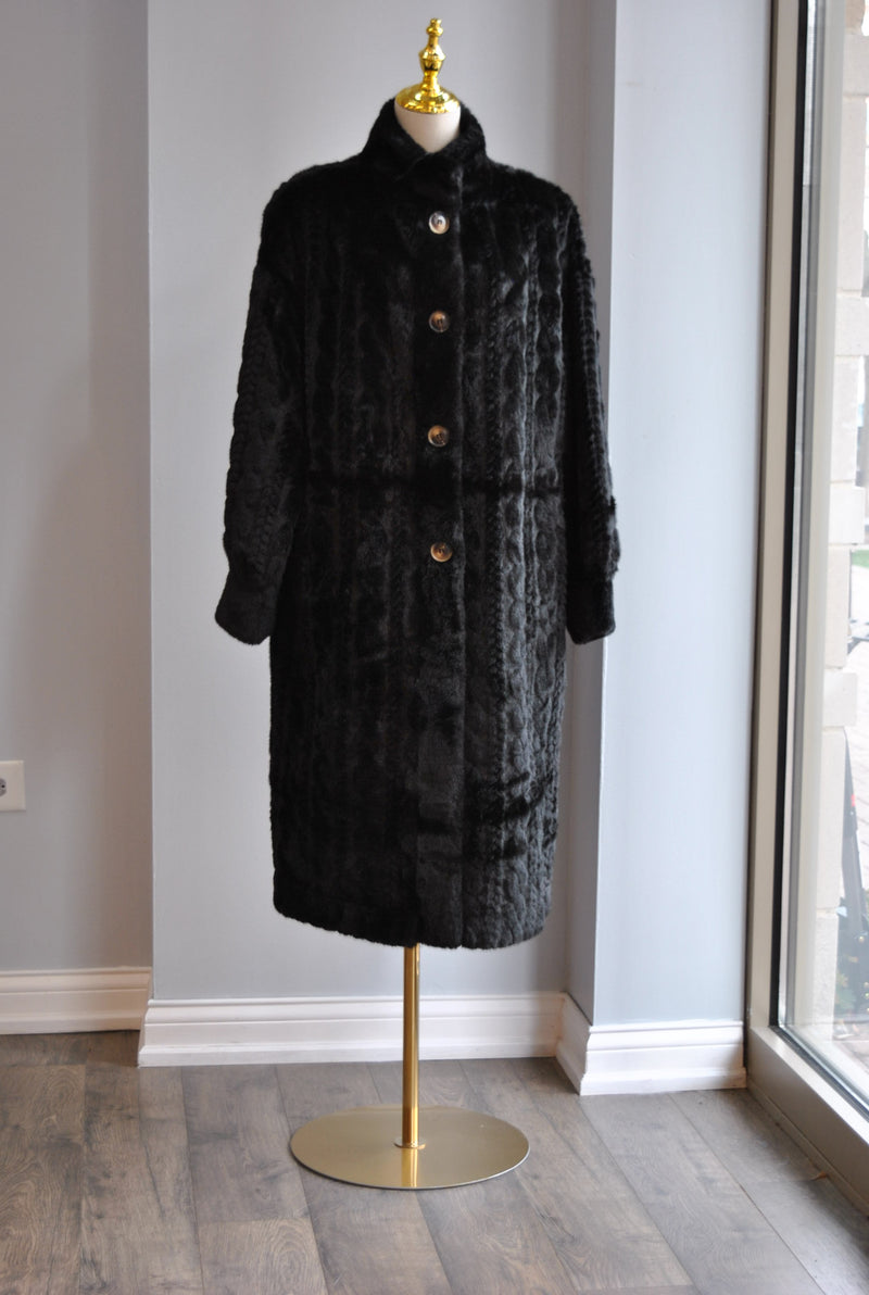 BLACK FAUX FUR LONG COAT WITH SIDE POCKETS