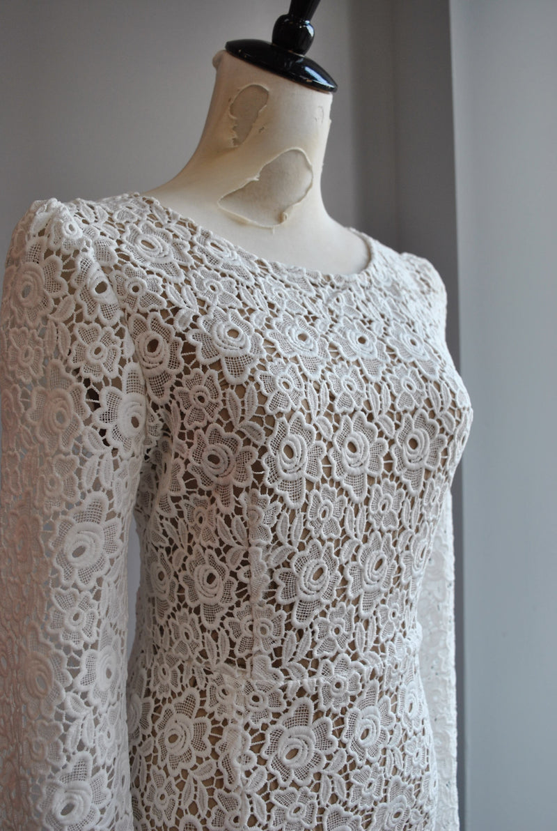 WHITE LACE LONG DRESS