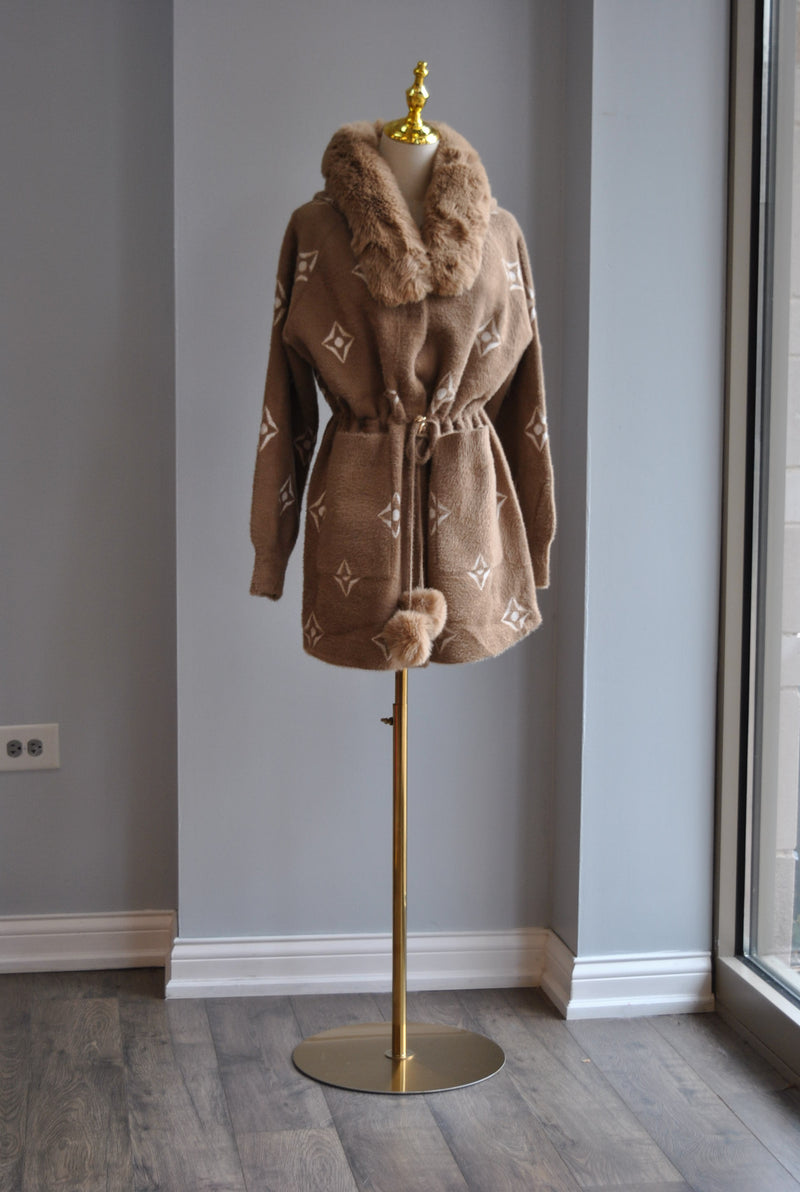 CARAMEL ALPAKA COAT WITH DETACHABLE FUR