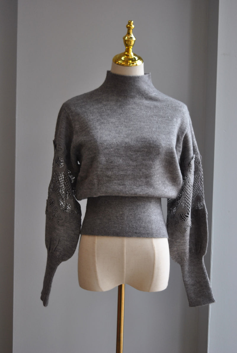 GREY SWEATER TOP WITH THE LACE STATEMENT SLEEVES