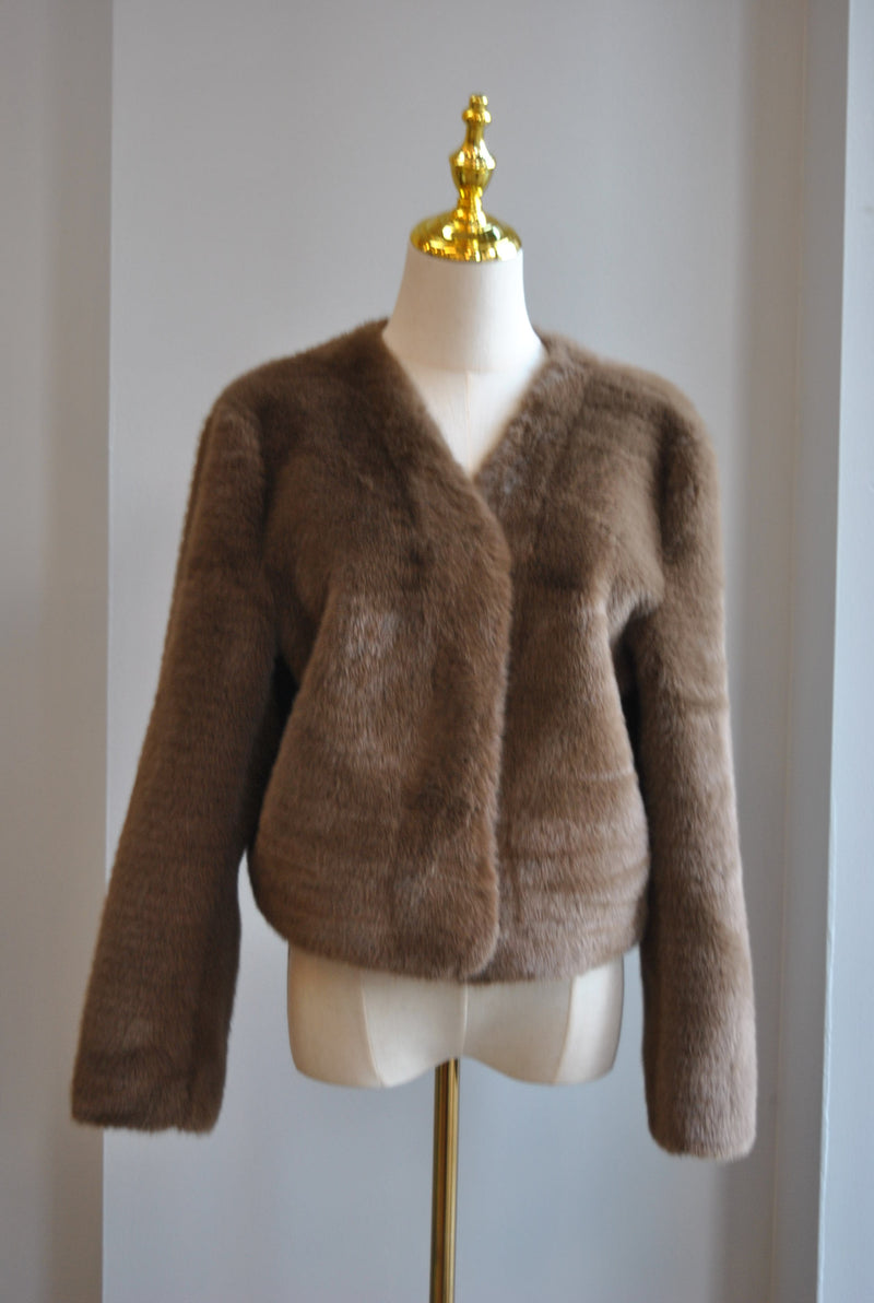 CHOCOLATE CROPPED FUR