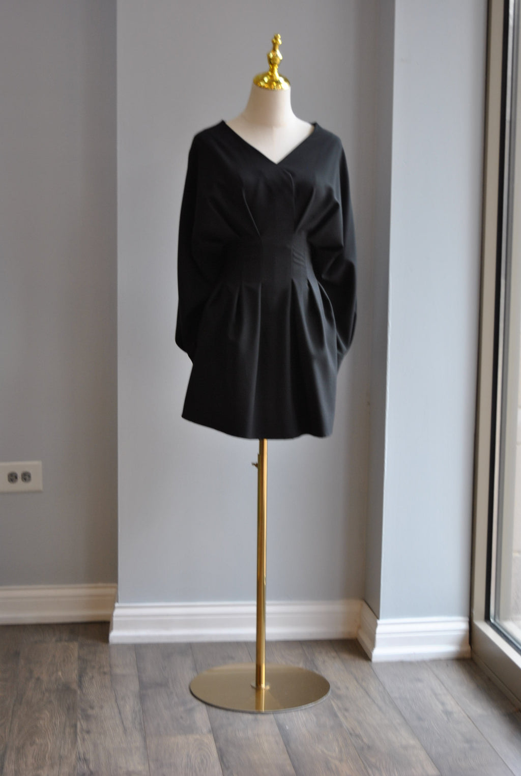 BLACK MINI  DRESS WITH DOLMAN SLEEVE