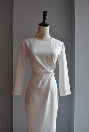 WHITE MIDI DRESS WITH SIDE RUSHING