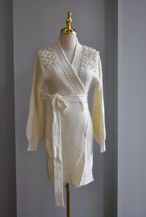 VANILLA CARDIGAN WITH PEARLS AND CRYSTALS