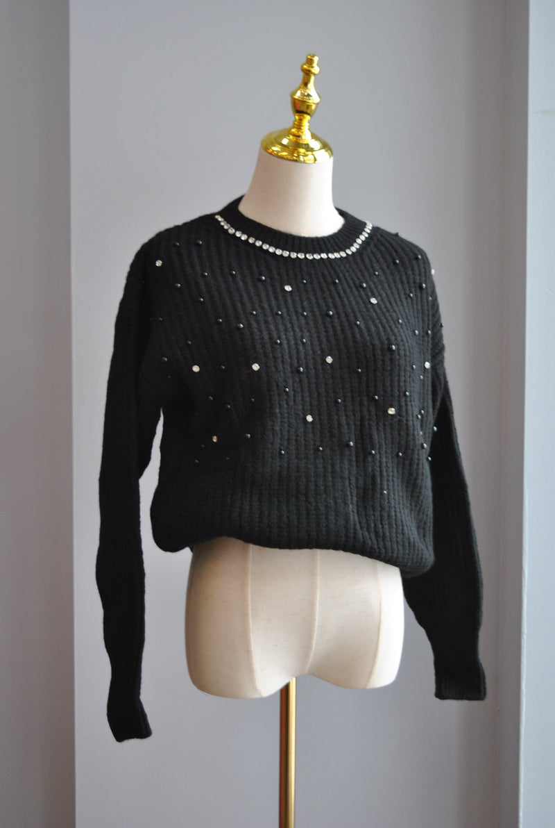 BLACK SWEATER WITH PEARLS AND CRYSTALS