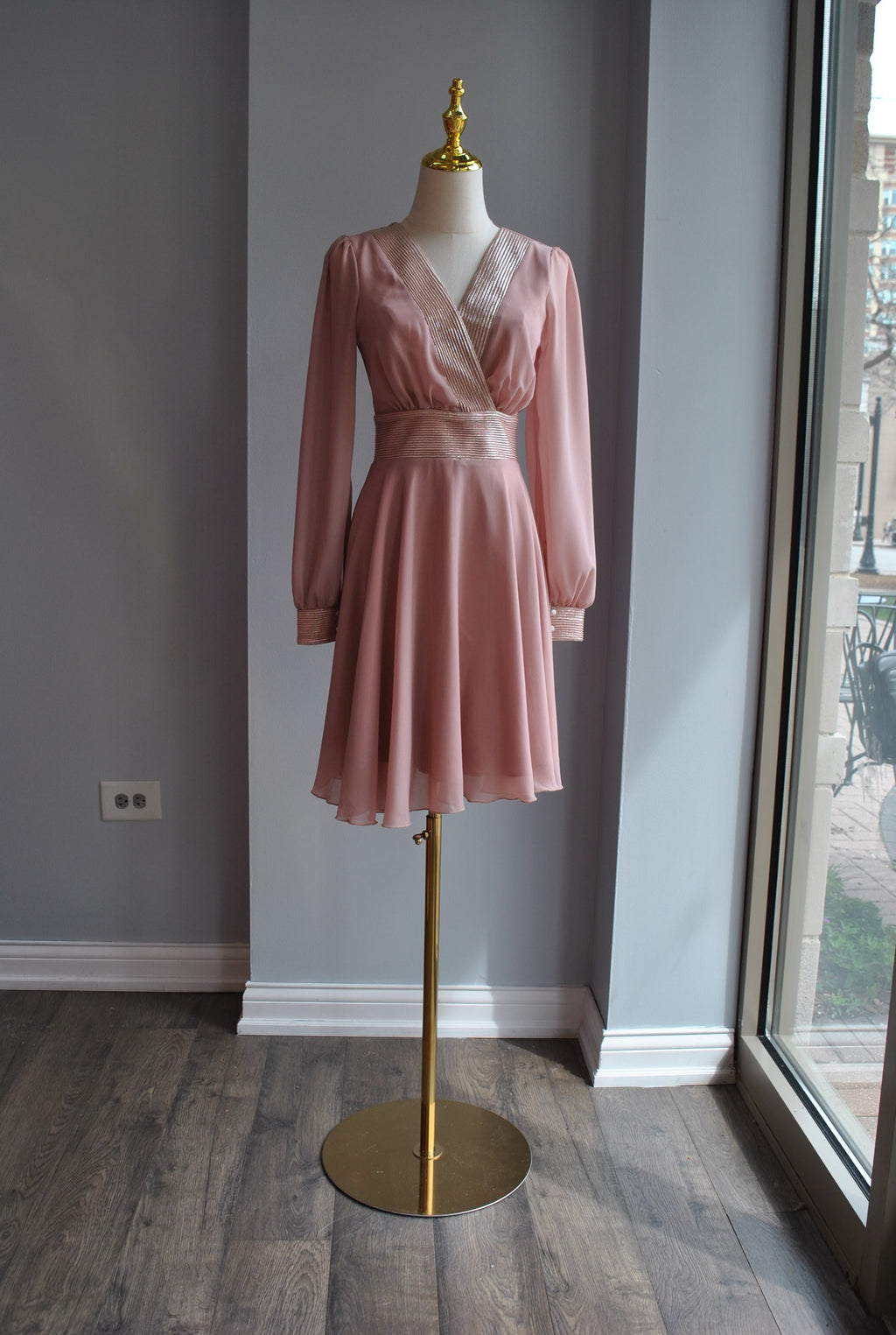 DUSTY PINK FIT AND FLAIR DRESS