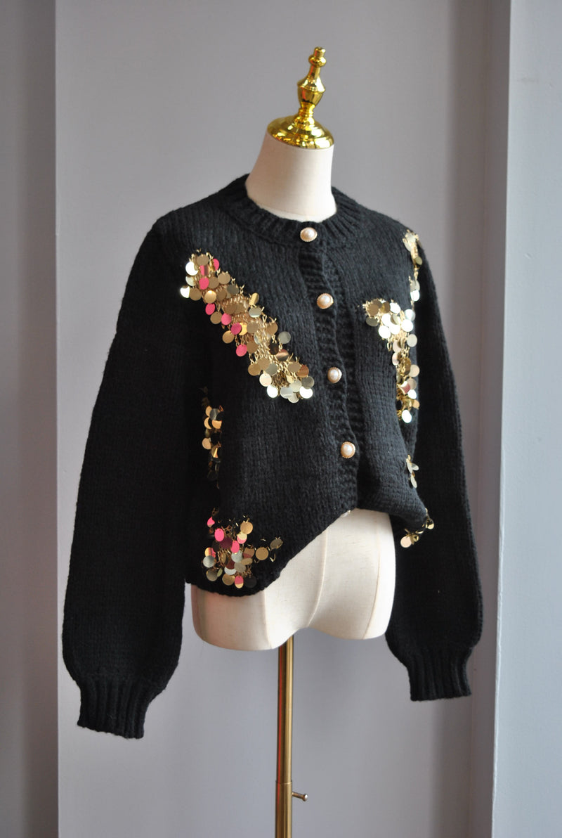 BLACK SWEATER WITH GOLD SEQUIN