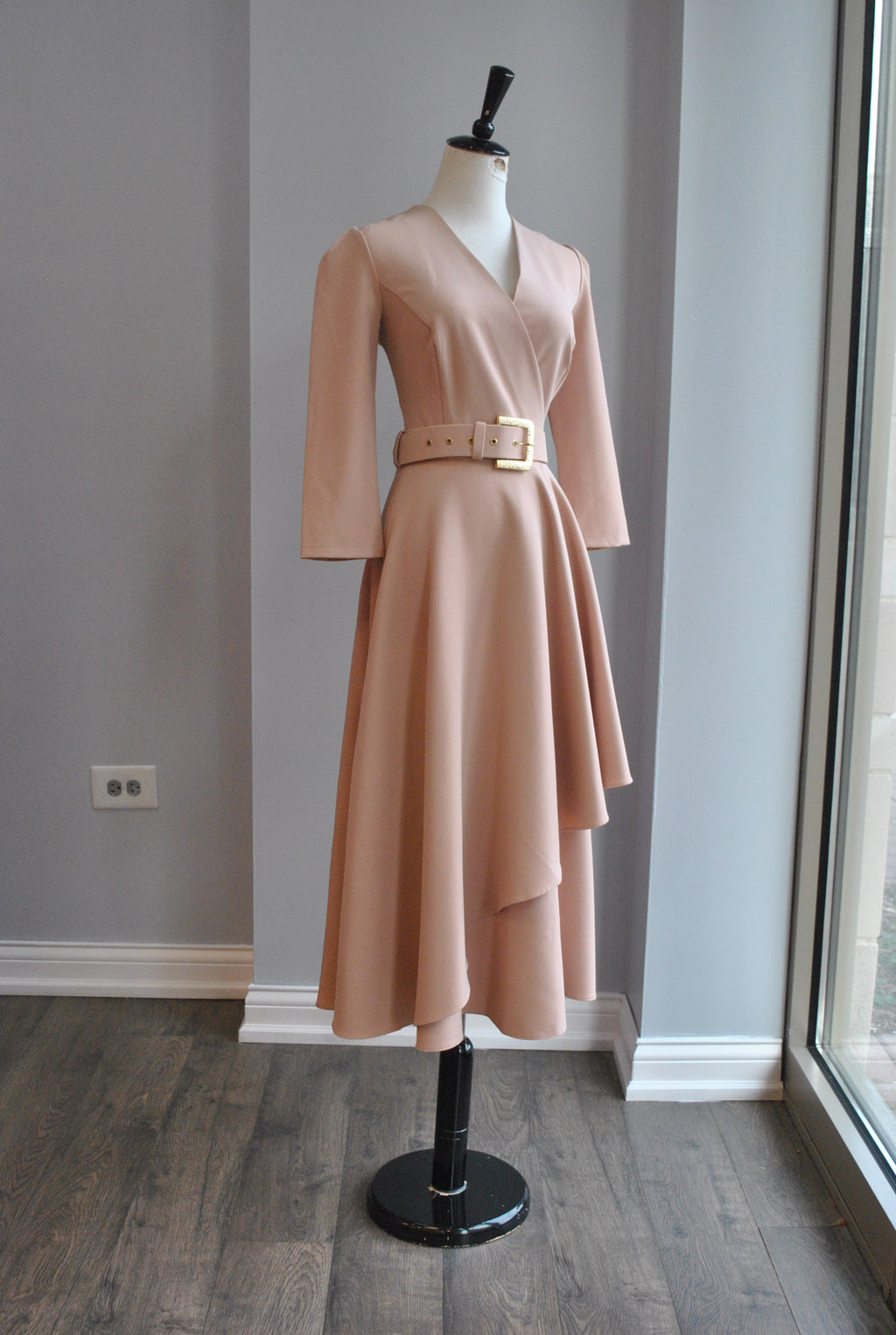 DUSTY PINK A-LINE MIDI DRESS WITH A BELT