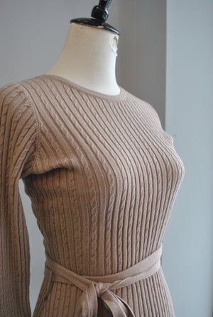 TAUPE SWEATER DRESS WITH A BELT