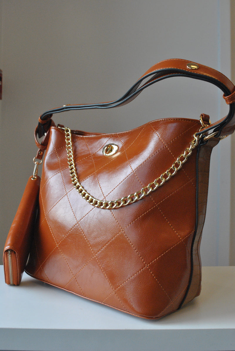 Poyem women's leather practical wallet - cognac brown | Robel.shoes