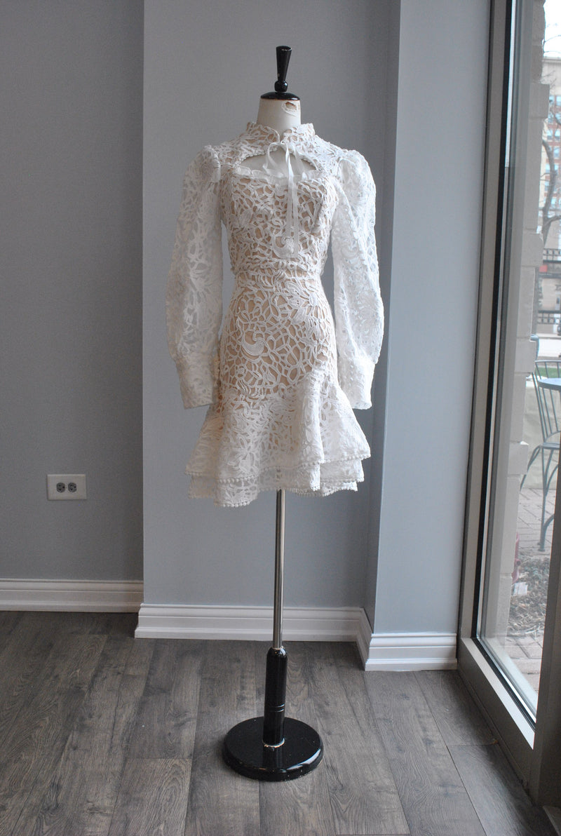 WHITE LACE MINI DRESS WITH RUFFLE AND TIE NECK