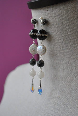 WHITE AND BLACK MULTISTONES LONG EARRINGS WITH SWAROVSKI CRYSTALS