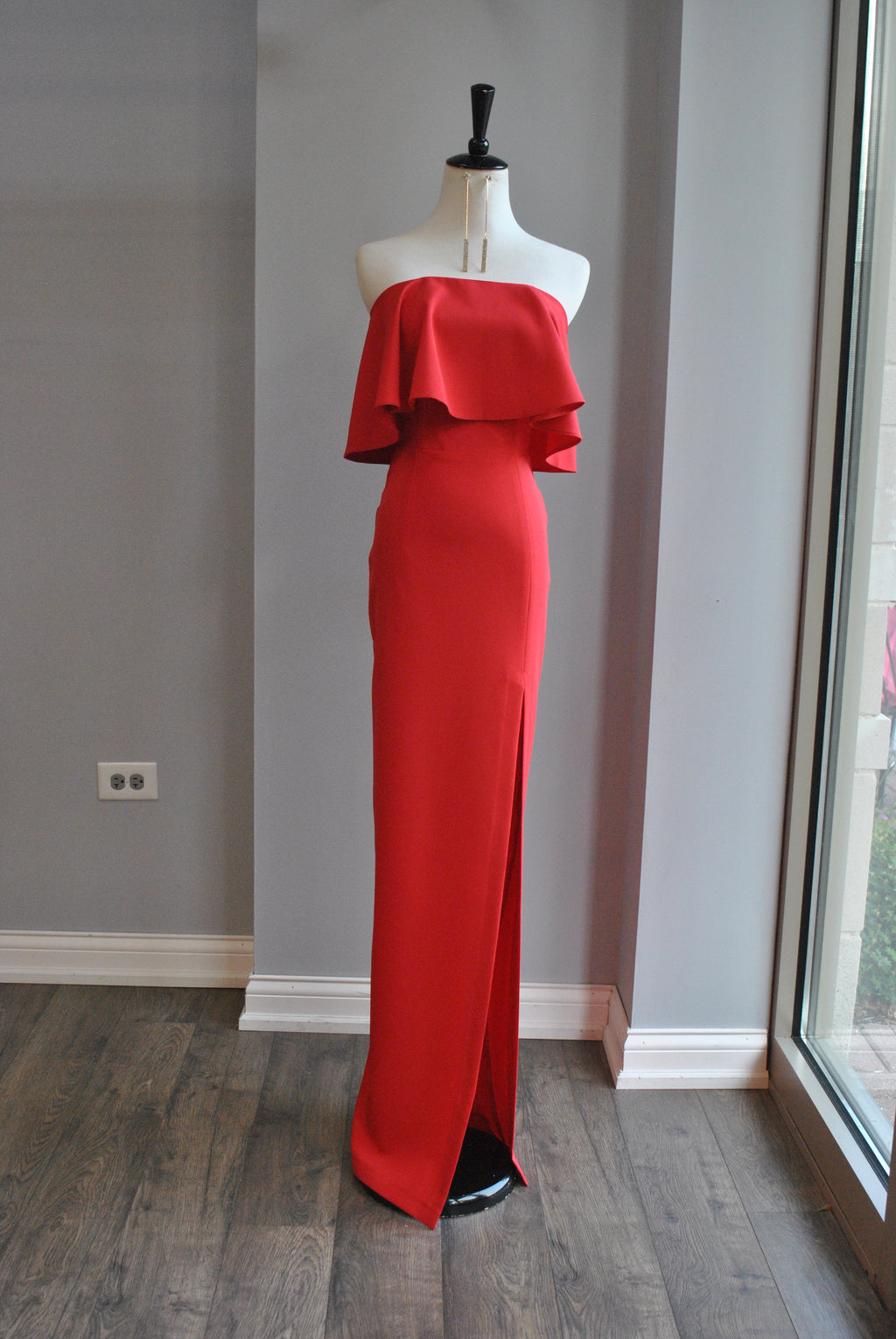 RED MAXI STRAPLESS EVENING DRESS