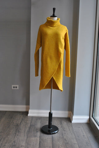 ELECTRIC ORANGE OPEN STYLE SWEATER