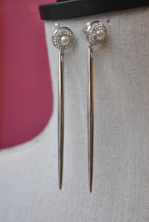 WHITE FRESHWATER PEARLS AND SWAROVSKI CRYSTALS SPIKES LONG EARRINGS