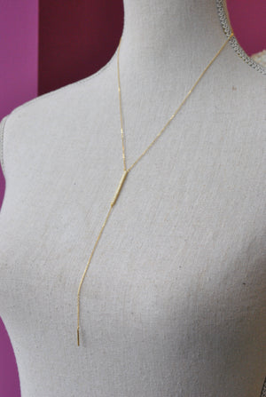 GOLD DELICATE DROP NECKLACE