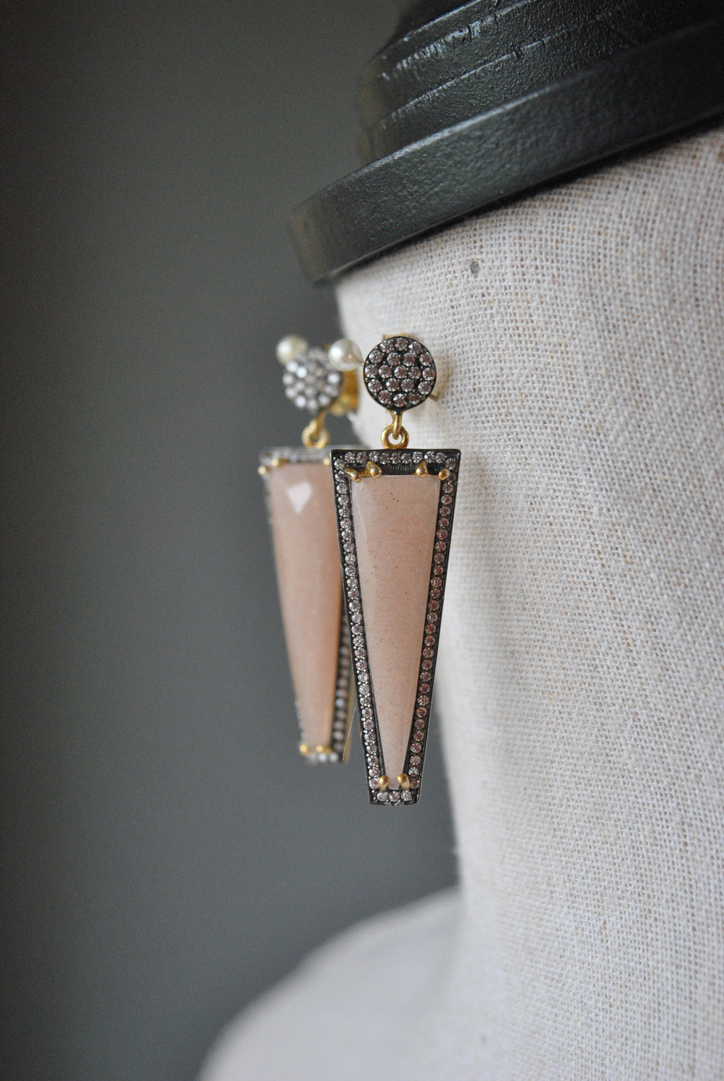 PEACH MOONSTONE AND RHINESTONES EARRINGS